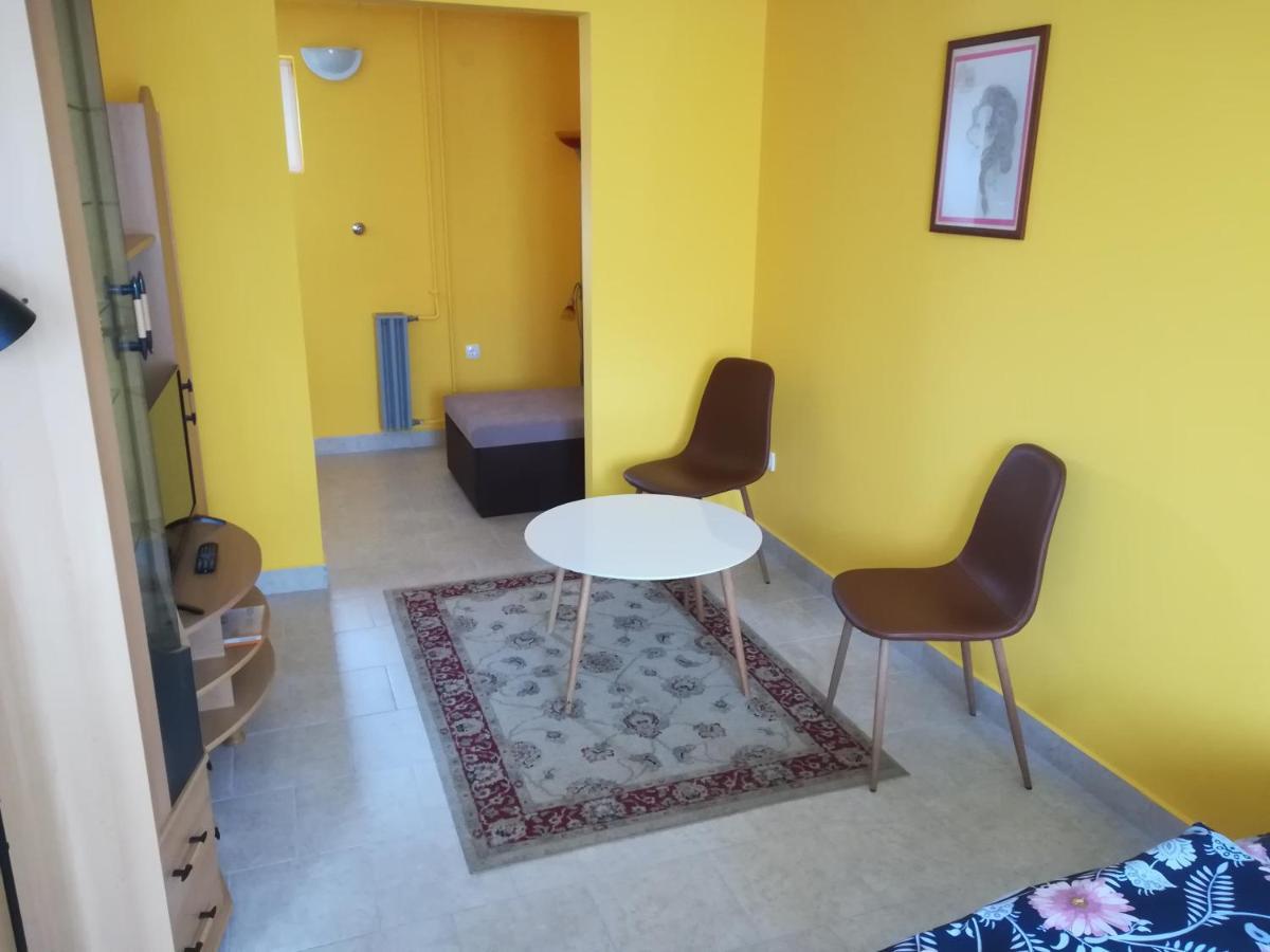 Tarr-Timea Apartmanok เคสเท ภายนอก รูปภาพ