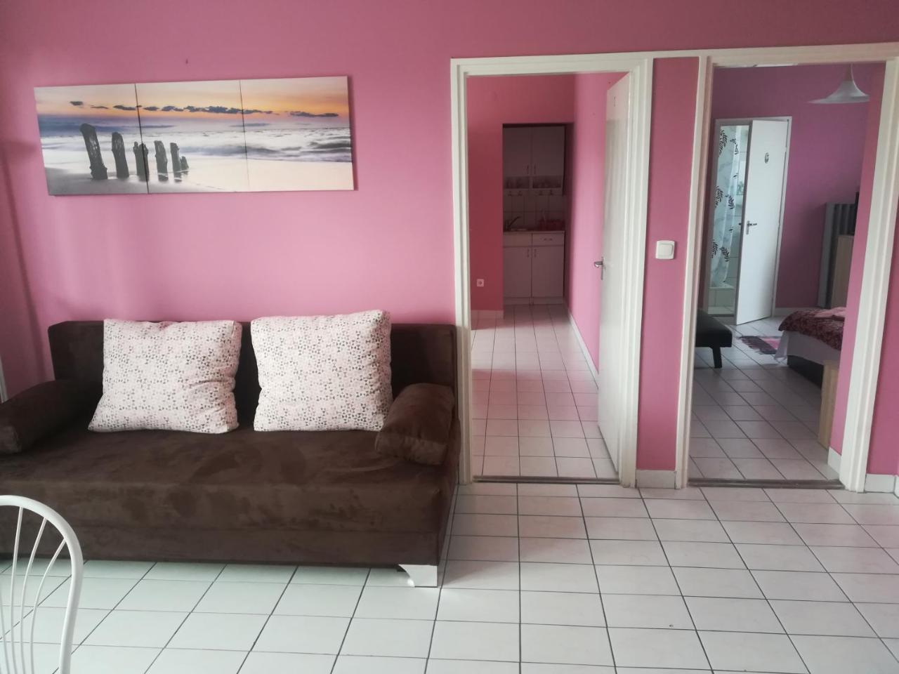 Tarr-Timea Apartmanok เคสเท ภายนอก รูปภาพ