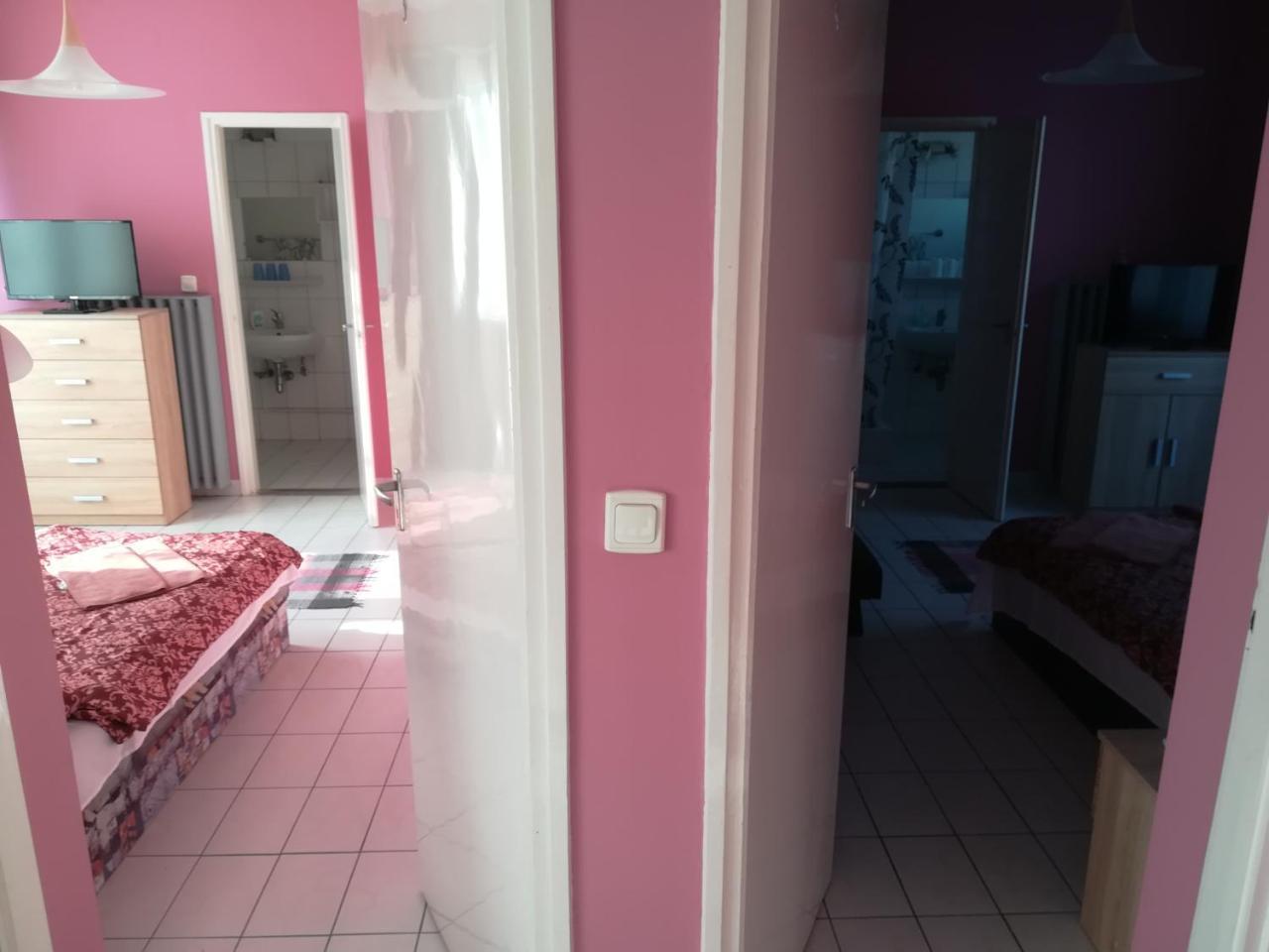 Tarr-Timea Apartmanok เคสเท ภายนอก รูปภาพ